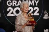 Ángela Álvarez, la mujer que a los 95 años ganó el Grammy a  Mejor Nueva Artista