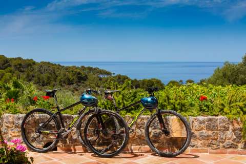 La industria hotelera de lujo invierte en experiencias en bicicleta: opciones