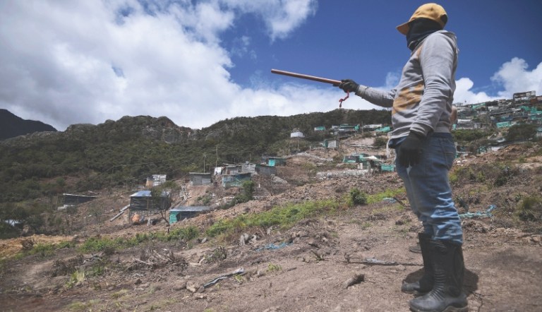 Las tácticas de los “tierreros”