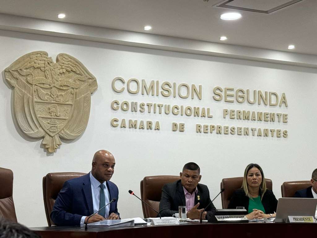 Canciller Luis Gilberto Murillo en debate de control político.