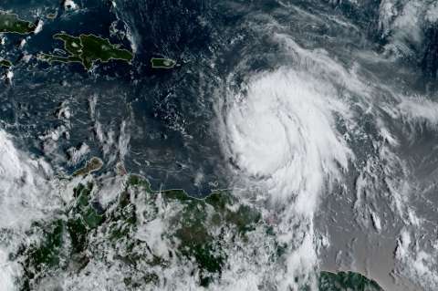 ¿Por qué se terminó el tiempo para los puertorriqueños refugiados en hoteles?