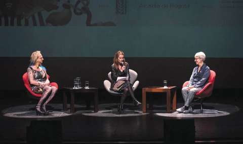 "Hagamos conexiones, no bebés": encuentro con Donna Haraway