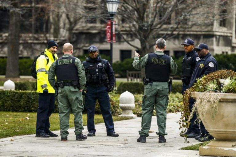 Al menos un herido en tiroteo en cadena de almacenes en Chicago