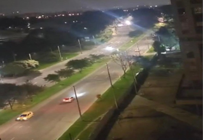 Piques ilegales se toman la carrera 60 de Bogotá: vecinos temen una tragedia