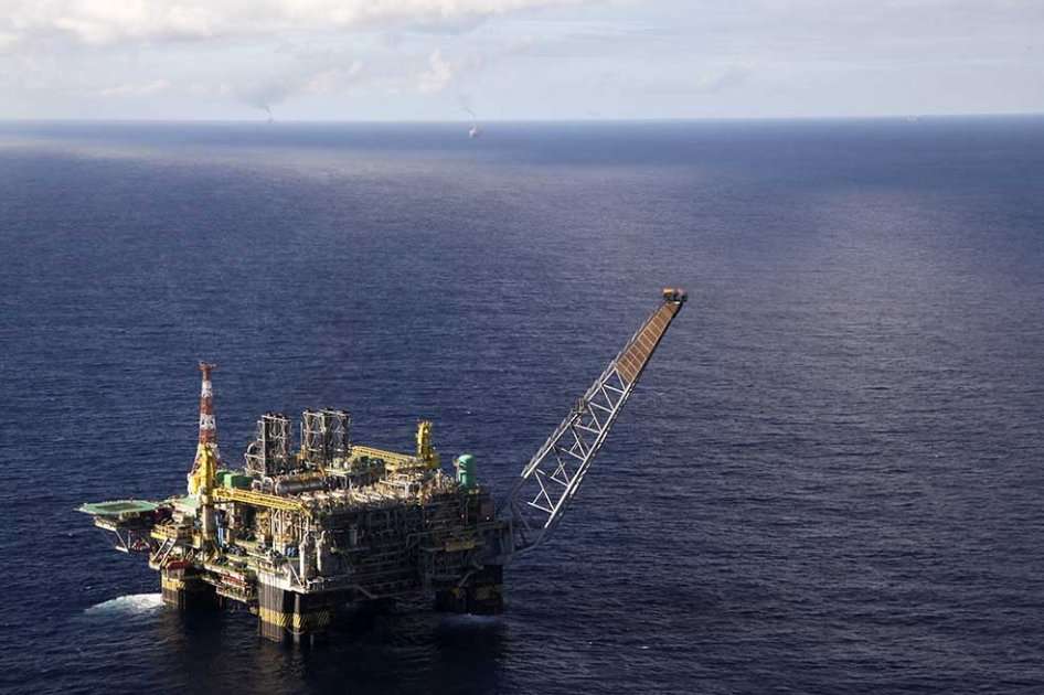 A Petrobras, la petrolera estatal brasileña, a pesar de estar en el ojo del huracán por casos de corrupción, la industria la reconoce como una de las más experimentadas en exploración en el mar. / Bloomberg