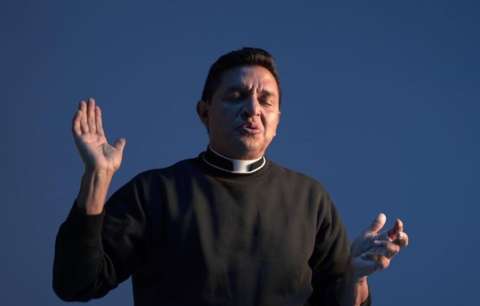 Así fue el ataque que sufrió el padre Chucho en Ecuador: “Veía las balas de frente”