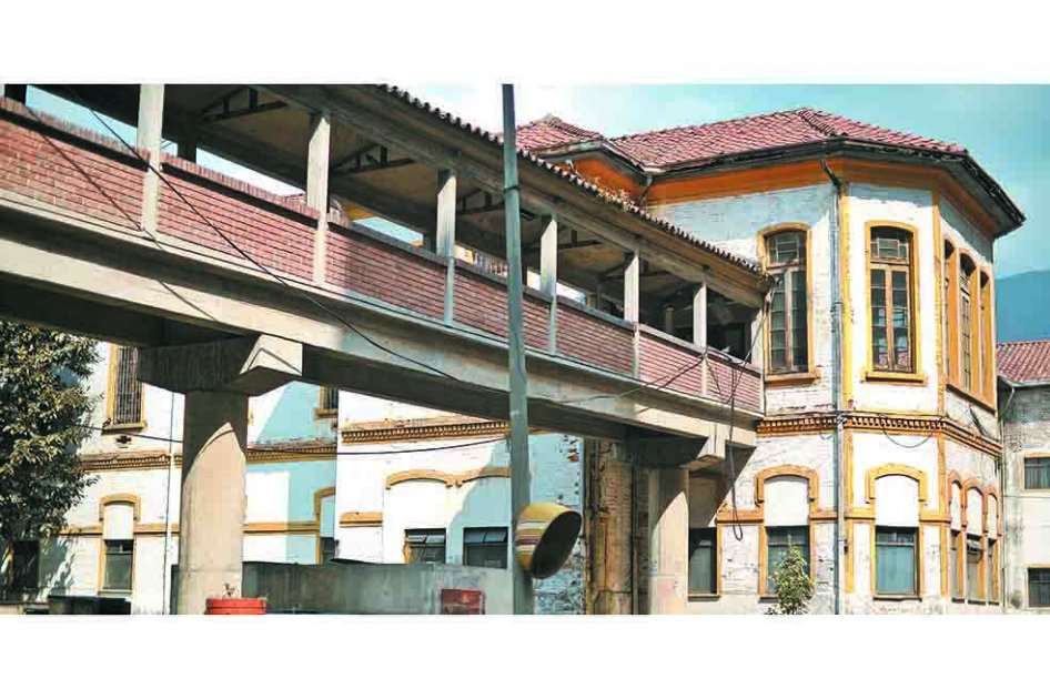 La Superintendencia de Notariado y Registro encontró inconsistencias en el certificado de tradición del hospital San Juan de Dios. / Andrés Torres - El Espectador