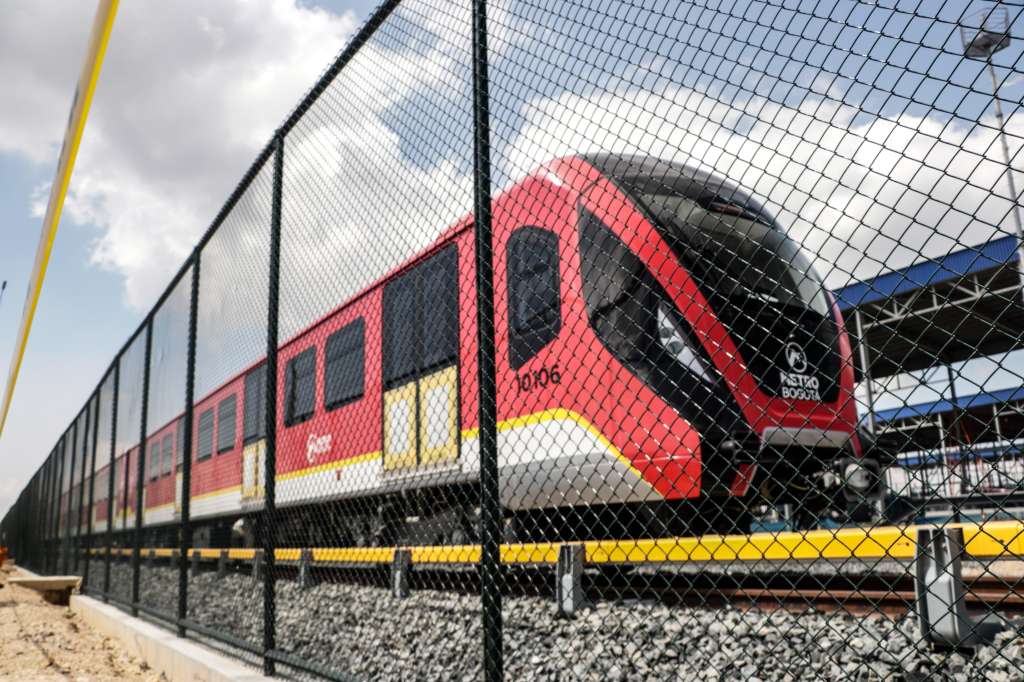 Primera prueba dinámica del tren uno del Metro de Bogotá.