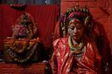 "Diosa viviente" de Nepal sale a la calle, por primera vez, tras terremoto