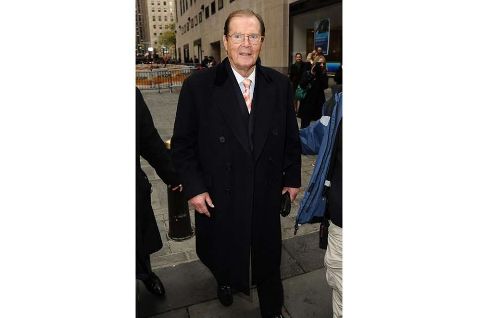 Roger Moore. / Bang Showbiz