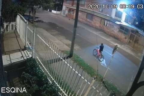 En video quedó registrado el frustrado intento de robo de una bicicleta en Bogotá