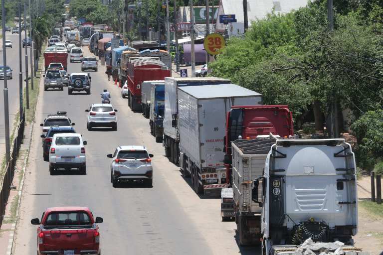 Restricción para vehículos de carga en julio 2026: así funcionarán los puentes festivos