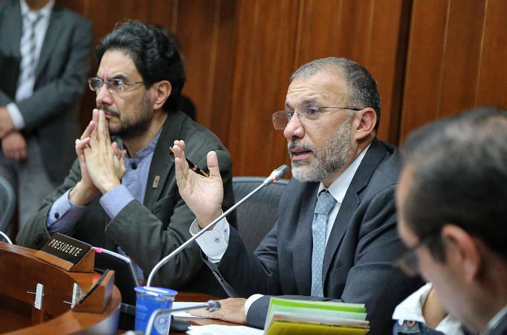 Roy Barreras, presidente de la comisión de Paz del Senado.  / C