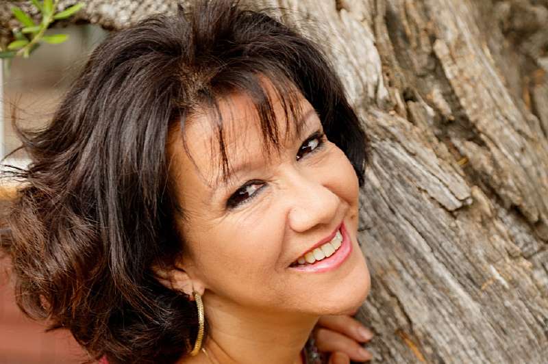 La española Milagros Martín cuenta que los títulos de la temporada serán: "Antología de la zarzuela", "Carmen" y "Los gavilanes". / Archivo particular