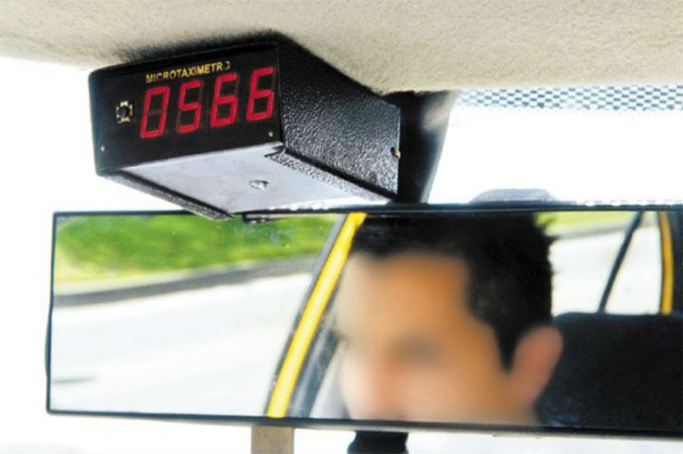 En video: pasajero captó funcionamiento de taxímetro adulterado en Bogotá