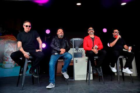 Molotov trabaja en un nuevo disco, ¿será igual de polémico?