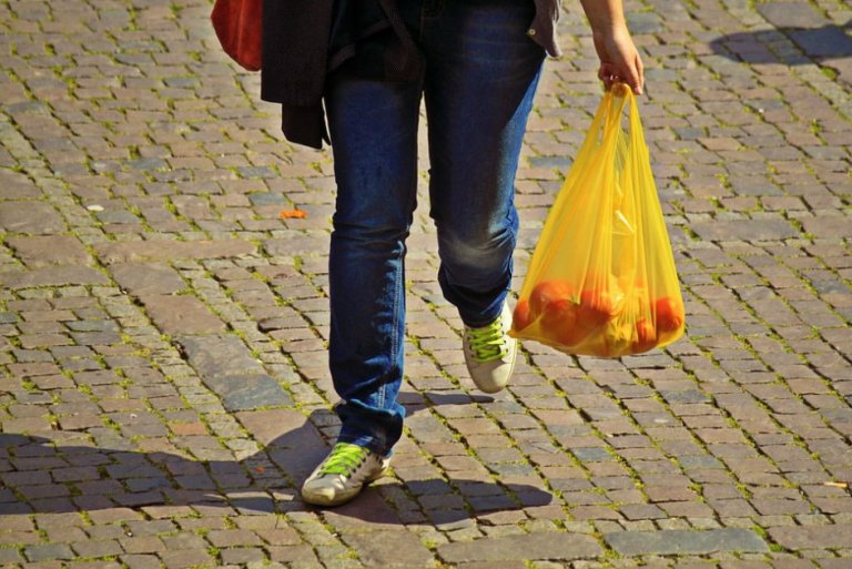 Este sábado entra en vigencia nuevo impuesto al uso de bolsas plásticas
