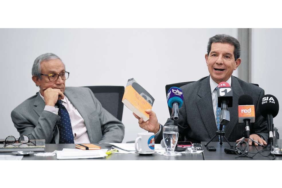 José Félix Lafaurie (der.) contó que Darío Acevedo sugirió que Fedegán y el CNMH firmen un convenio. / Mauricio Alvarado
