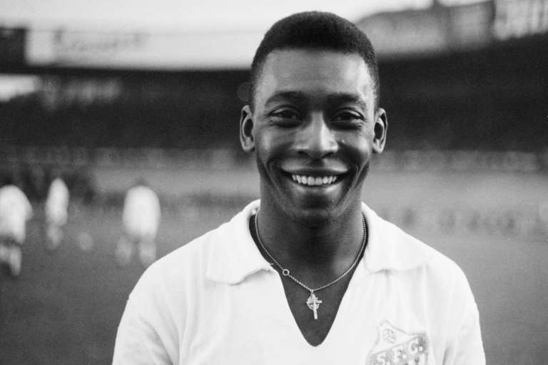 Murió el rey Pelé, considerado el mejor futbolista de la historia