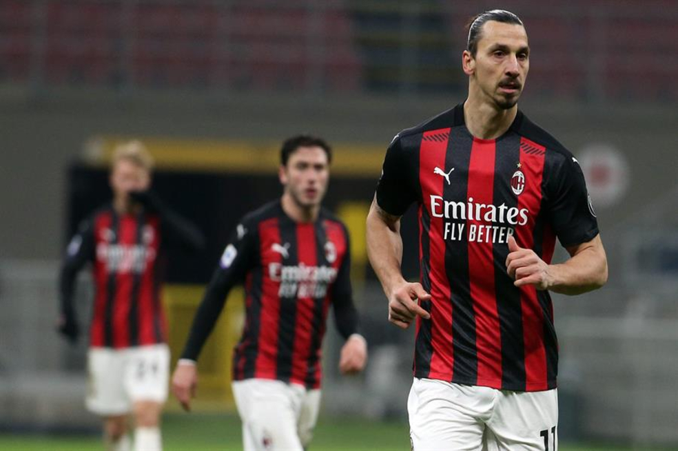 Zlatan Ibrahimovic en el partido del Milan contra el Torino por la Serie A.