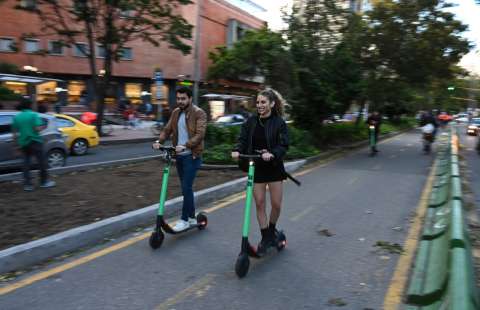 Hugo Ospina también se va en contra de las patinetas eléctricas