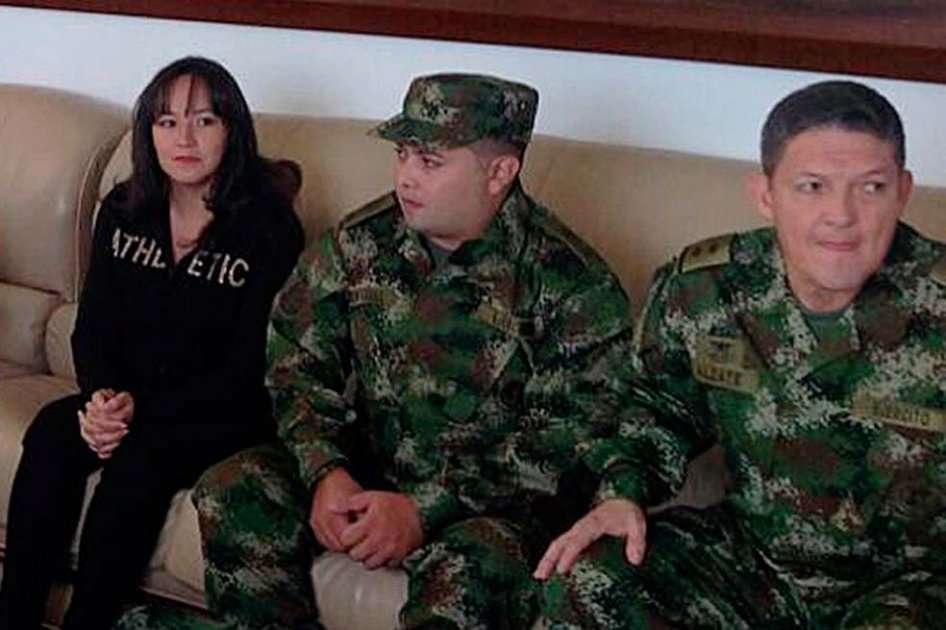 La abogada Gloria Urrego, el cabo Jorge Rodríguez y el general Rubén Darío Alzate.