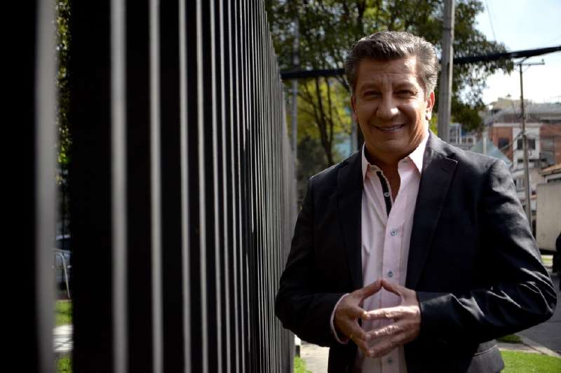 Hernán Orjuela es una de las caras más reconocidas de la televisión nacional, gracias a sus más de 35 años de experiencia en los medios de comunicación. / Archivo El Espectador