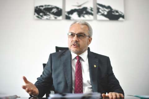 “No comparto apetitos de poder desenfrenados de la ministra de Justicia” : Gerardo Botero
