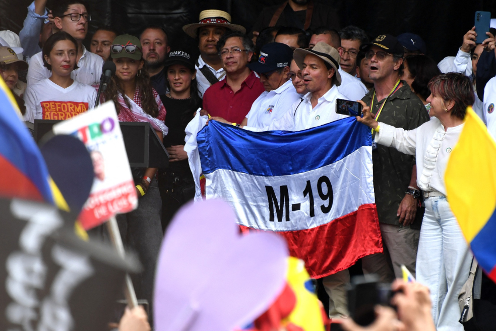 El presidente Gustavo Petro aprovechó las marchas del Día del Trabajo para impulsar su asamblea constituyente desde Medellín.