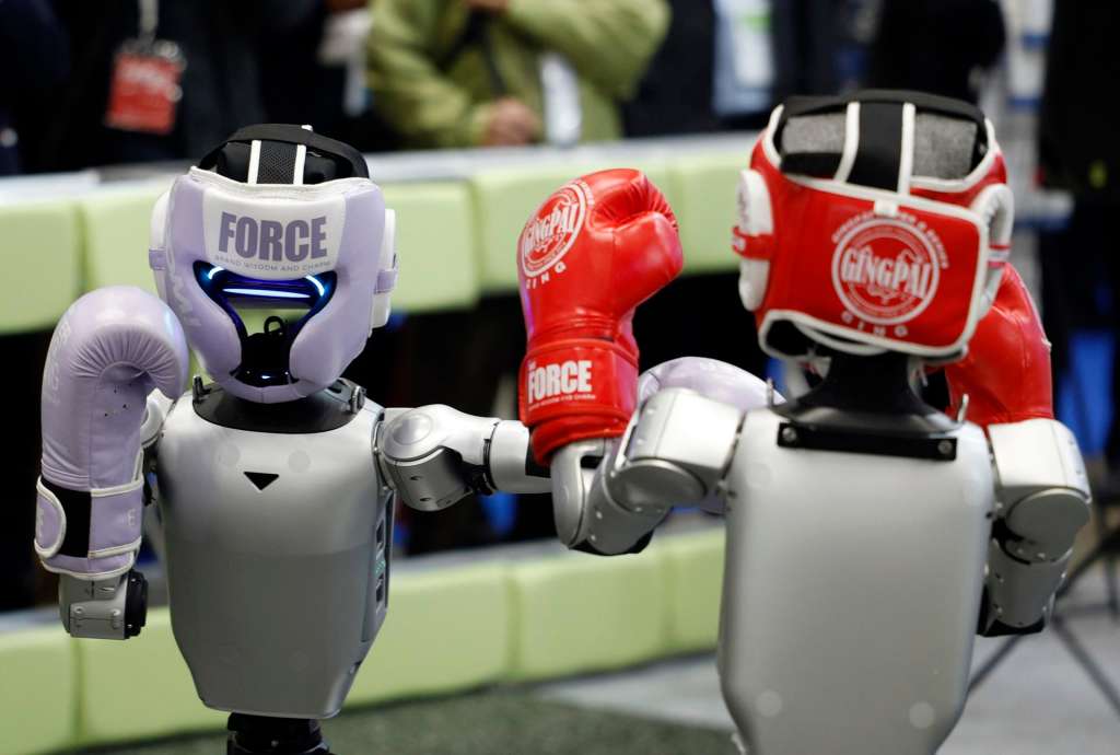 TOKYO (Japan), 03/12/2025.- Unitree Robotics Humanoid Robots G1 box at the TechShare booth during the International Robot Exhibition 2025 (iREX2025) in Tokyo, Japan, 03 December 2025. Held once every two years, the iREX is one of the world’s largest robot trade shows. For the 2025 edition, 673 companies and organizations will be presenting their latest robot technologies until 06 December. (Japón, Tokio) EFE/EPA/FRANCK ROBICHON