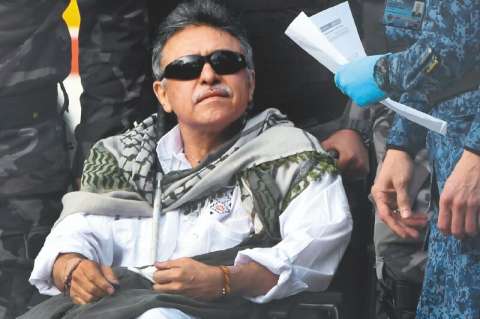 Caso “Santrich” y garantía de no extradición llegan al Congreso