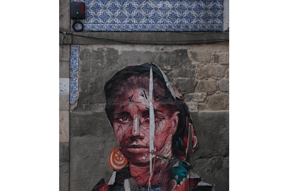 Modernidad y tradición se mezclan en las calles portuguesas.