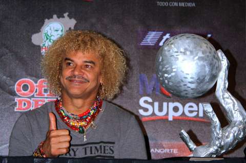 Carlos Valderrama, en el Salón de la Fama del fútbol mundial