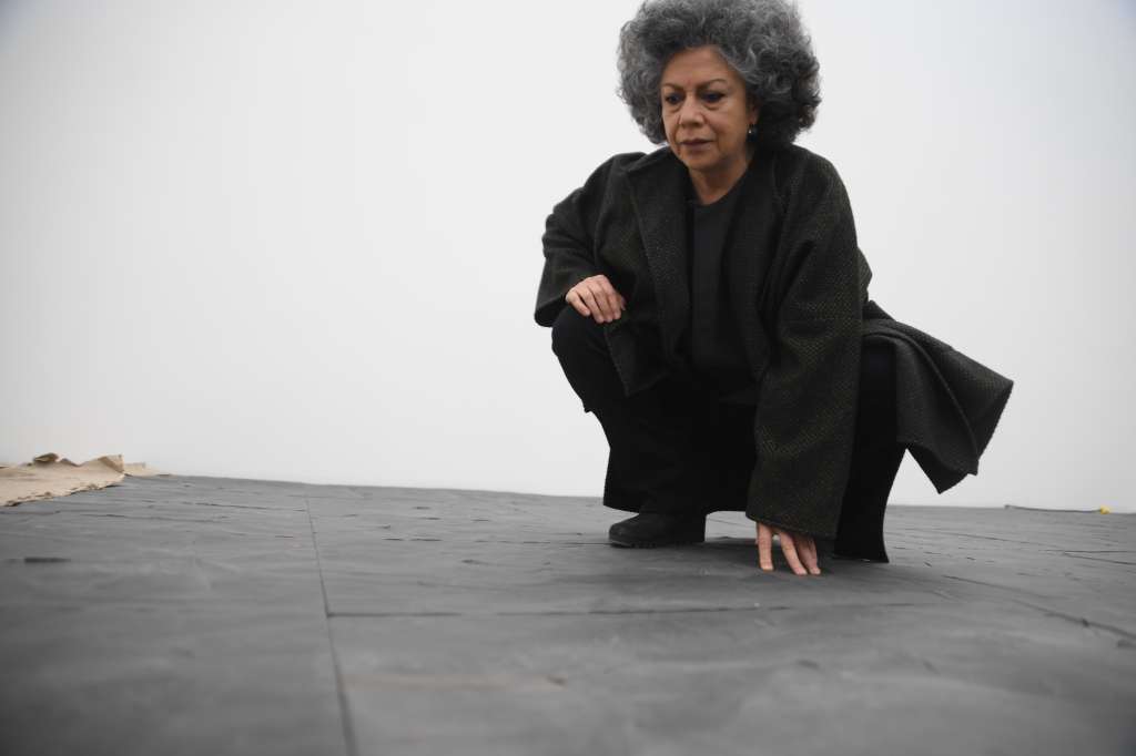 Artista colombiana, presentará en Bogotá la obra “Fragmentos”, construida con 37 toneladas de armas que entregaron las Farc.