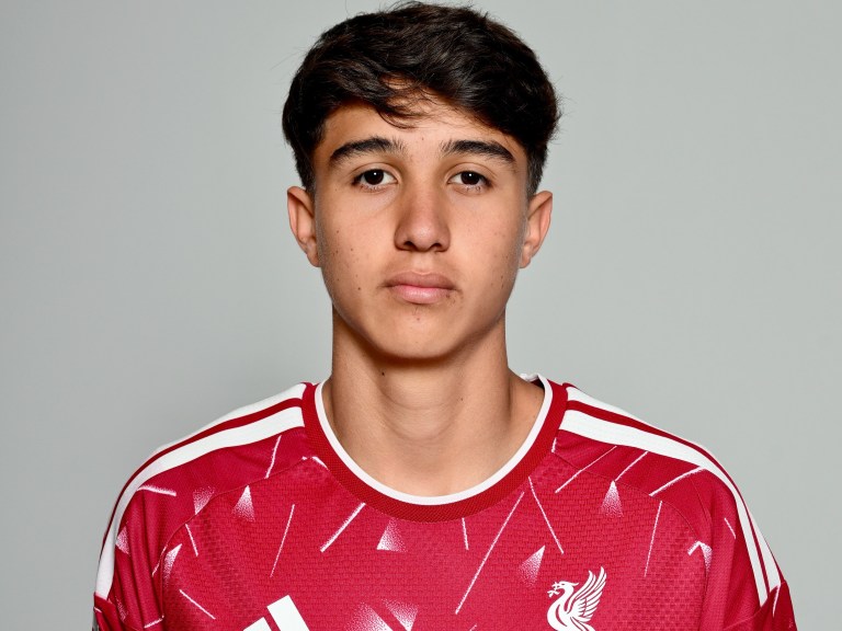 ¡Oficial! Liverpool cerró el fichaje de un colombiano sub-17 campeón continental
