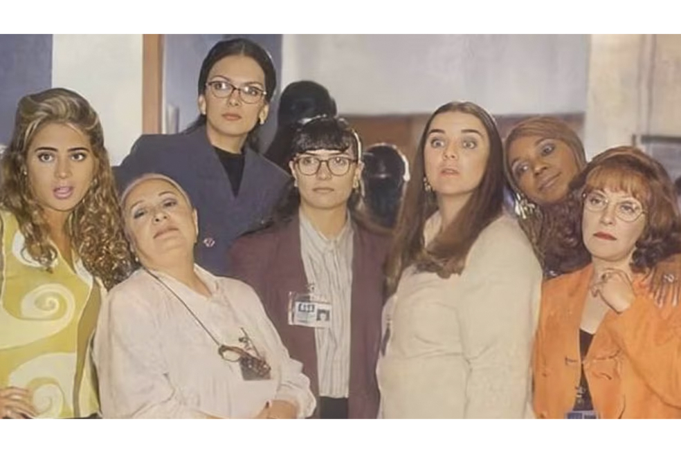 Actriz de Yo soy Betty la fea escondió su embarazo en la novela. ¿Cómo lo logró? Mira este ajustado