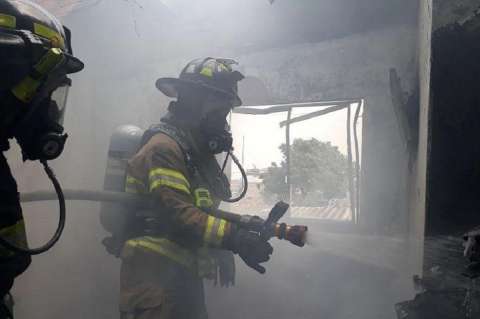 Incendian casa de mujer en Nariño al parecer por no pagar préstamo gota a gota
