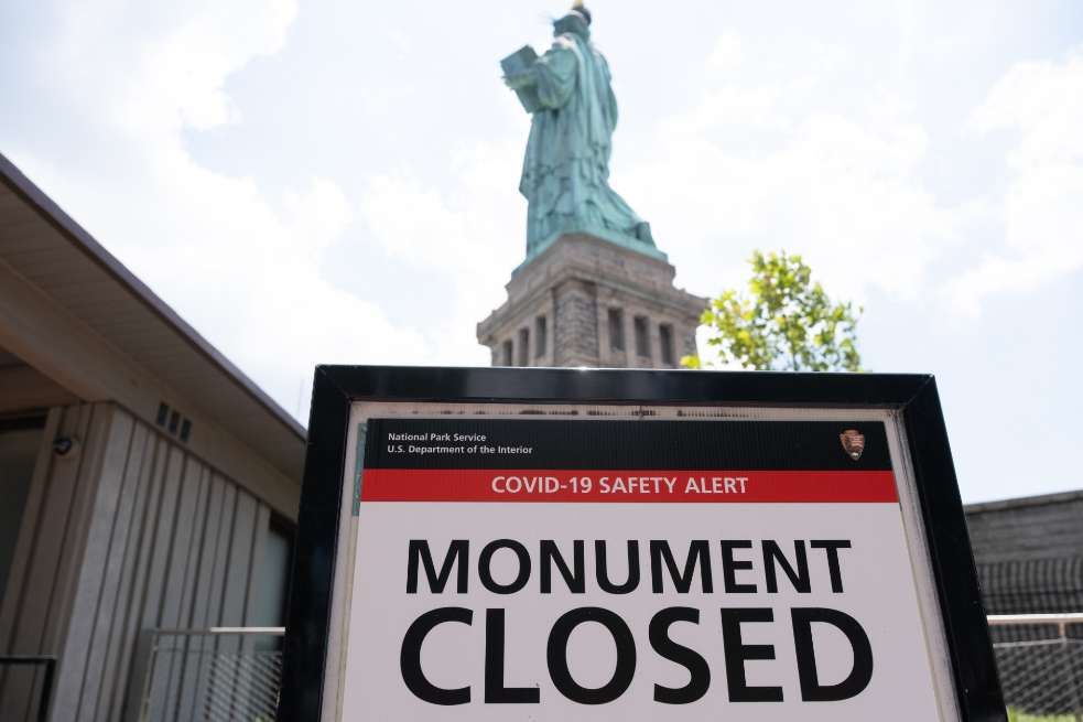 Actualmente se puede acceder a la isla para observar de cerca la escultura, pero el museo y el interior de la propia estatua siguen cerrados.