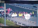 Bloqueos en Mosquera mantienen colapsada la calle 13