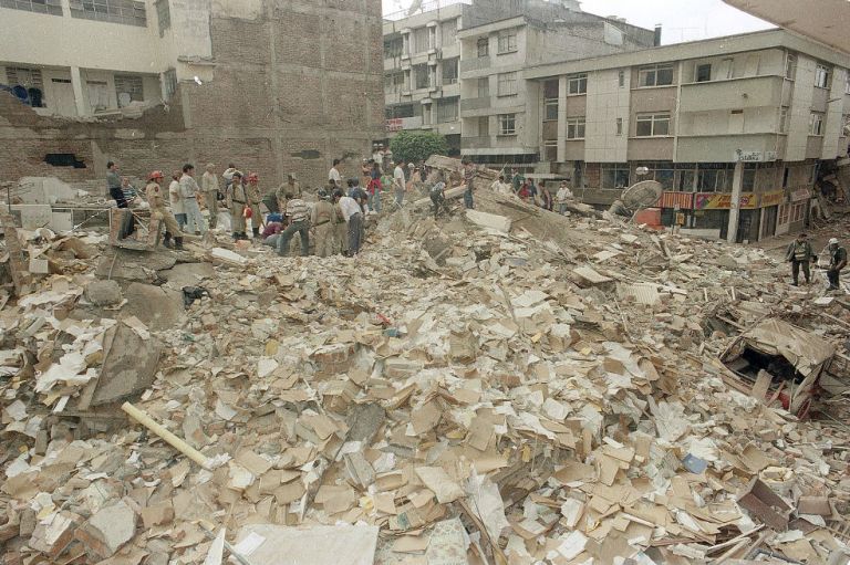 El bandoneón del Rey del compás (Relatos del terremoto del eje cafetero)