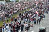Miles de personas protestaron nuevamente contra Lukashenko en Bielorrusia