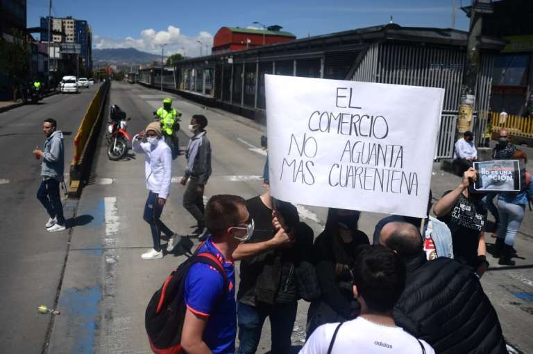 “Esto no es por hacer drama ni armar show, esto es porque realmente no tenemos más opciones”, fue lo que dijo una de las comerciantes a Noticias Caracol.