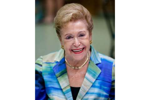 Muere la escritora estadounidense Mary Higgins, la "reina del suspenso"