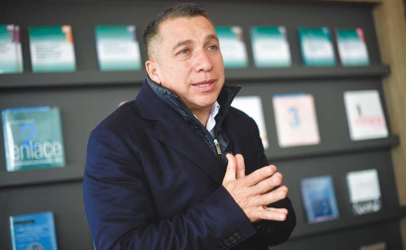 "La solución a la restricción de democracia es combatirla con más democracia, no con menos", opina Andrés Ciro Gómez.