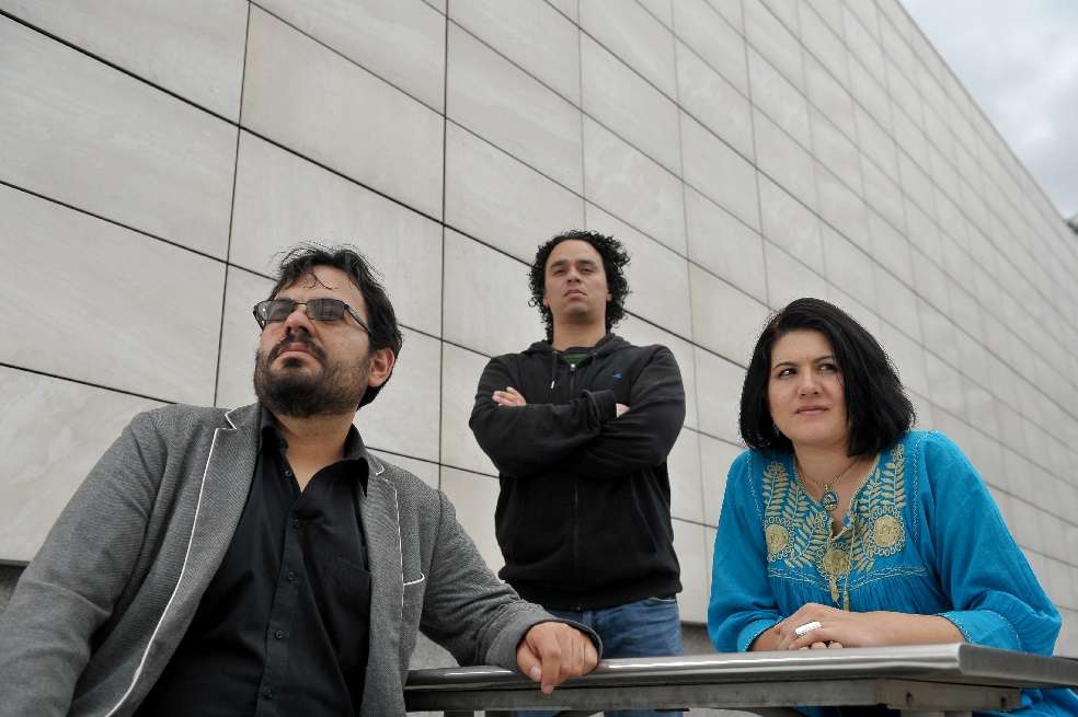 Los escritores Esteban Cruz, Álvaro Vanegas y Gabriela Arciniegas. / Andrés Torres - El Espectador