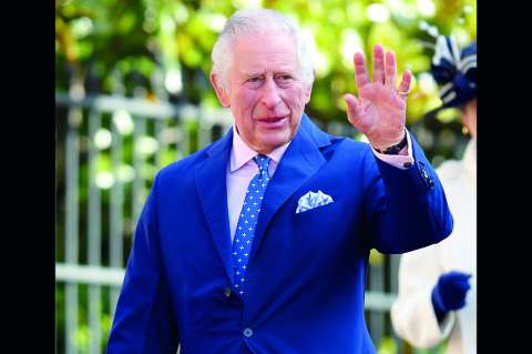 Carlos III será hospitalizado por delicada cirugía y ya suspendió actividades