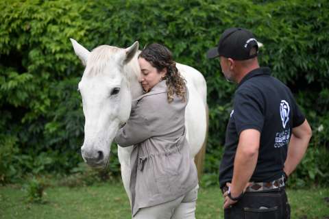 Beneficios de la terapia asistida con caballos en rehabilitación y psicología