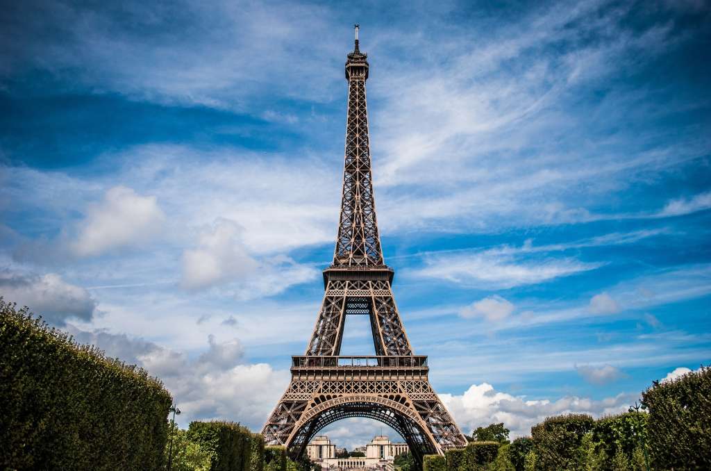 La Torre Eiffel es uno de los atractivos turísticos más visitados del mundo.