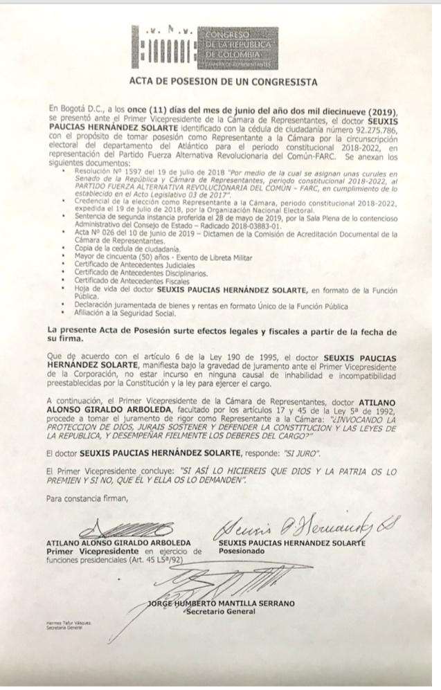 Acta de posesión.CortesíaLuego de más de un año de reclusión en La Picota, Santrich quedó en libertad el pasado 17 de mayo. Pero solo unos minutos. A tan solo unos pasos por fuera de la cárcel, fue recapturado por el Cuerpo Técnico de Investigaciones de la Fiscalía por presuntos delitos de concierto para delinquir con fines de narcotráfico. Desde ese momento empezó un proceso de incertidumbre para Santrich.