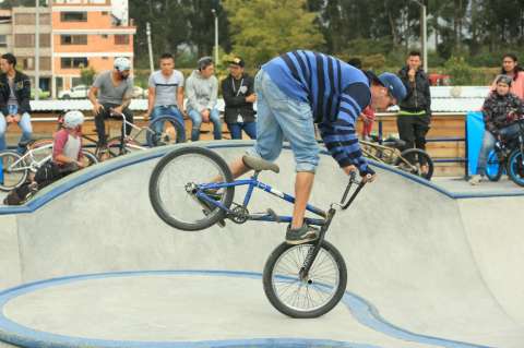 Por fin: Bogotá tiene pista de BMX profesional